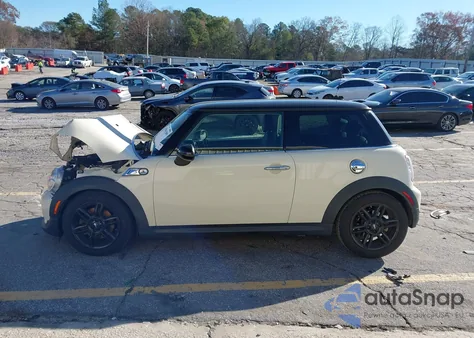 2013 Mini Hardtop Cooper S из США, поврежденный, VIN WMWSV3C50DT389226
